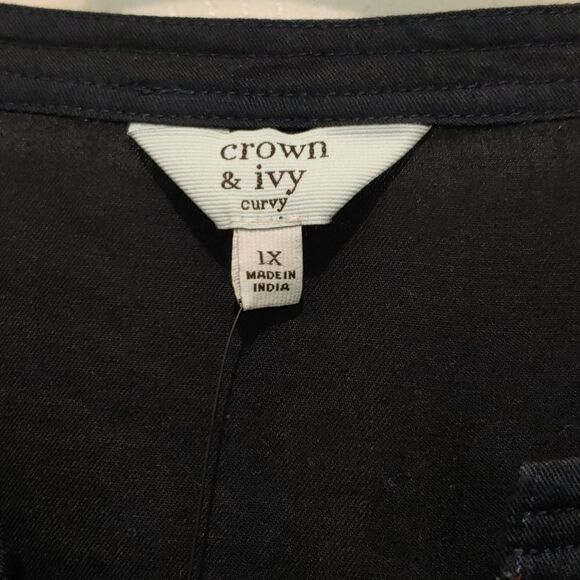 Crown & Ivy navy bell  sleeve  blouse Sz 1XNWT - Picture 4 of 5